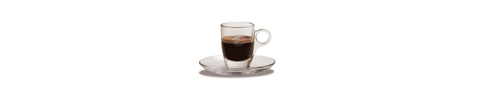 Vaisselle pour le café et le chocolat : tasses, mugs, verres à eau,...